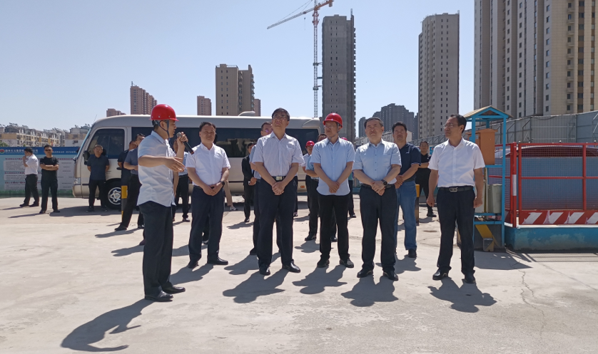 省、市級領(lǐng)導蒞臨昱景蘭庭項目觀(guān)摩指導