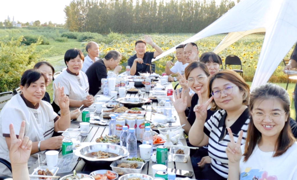 匯鑫公司組織開(kāi)展夏日消暑團建活動(dòng)