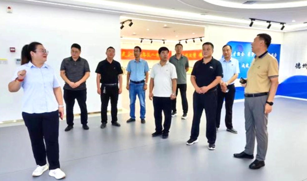 孟村住建局局長(cháng)楊永勝一行到集團公司參觀(guān)考察